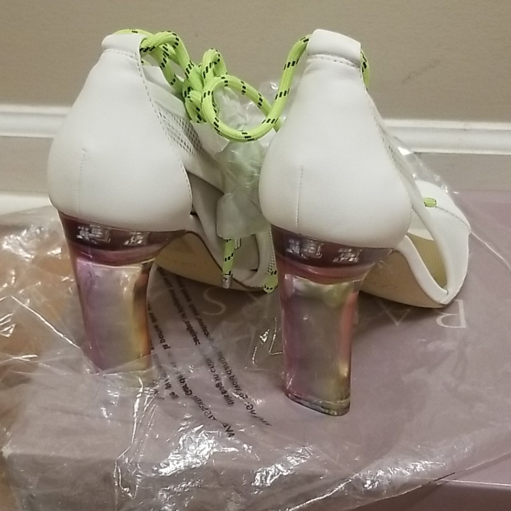 Shoes - Picture 2 of 4